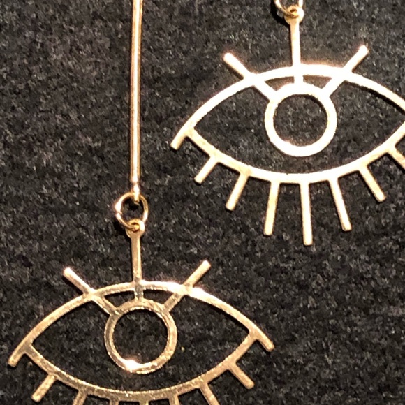 💘NWOT Blinking eye Dolls Kill drop earrings - Picture 2 of 8